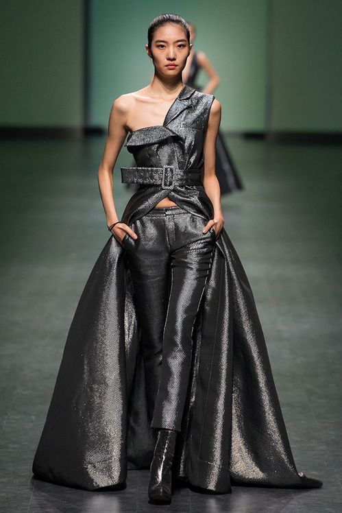 鄭州國際時裝周開幕 針織品領航服裝產業新高度